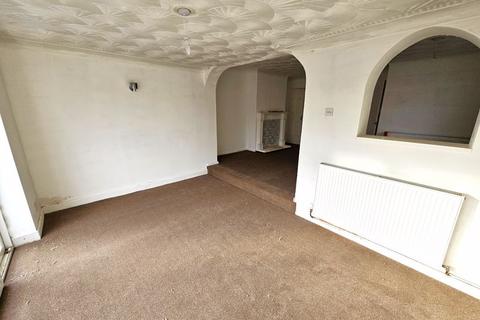 3 bedroom semi-detached house to rent, Foster Avenue, Cannock WS12