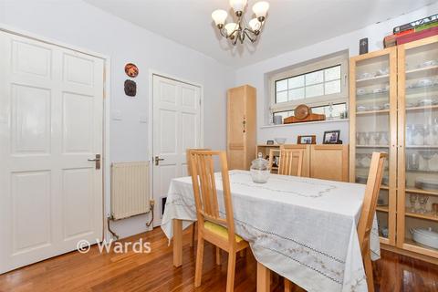 3 bedroom end of terrace house for sale, St. Peter Street, Rochester, Kent