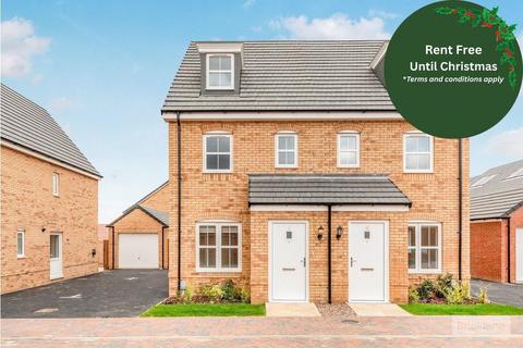 3 bedroom semi-detached house to rent, Overstone NN6