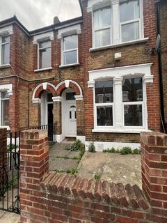 4 bedroom semi-detached house to rent, Himley Road, Tooting, Balham, Clapham, Tooting Broadway, London, SW17 9AR