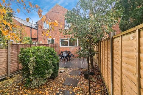 3 bedroom terraced house for sale, De Montfort Road, Reading, Berkshire