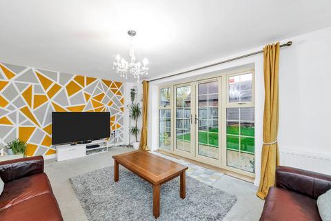 4 bedroom semi-detached house for sale, Farendon Road, Huntingdon PE28