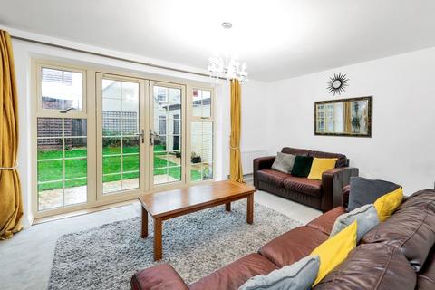 4 bedroom semi-detached house for sale, Farendon Road, Huntingdon PE28