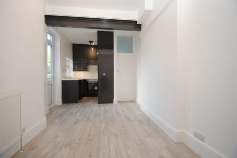 undefined, Leighton Avenue, Leigh-on-Sea