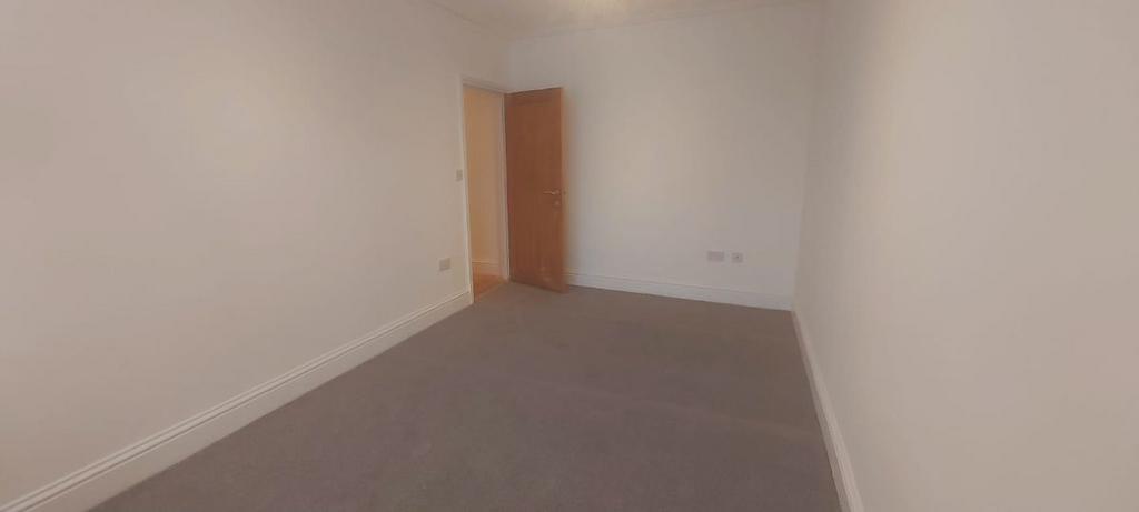 1st Double Bedroom
