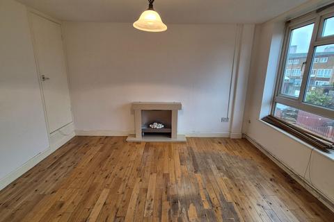 3 bedroom terraced house to rent, Guild Croft, Newtown