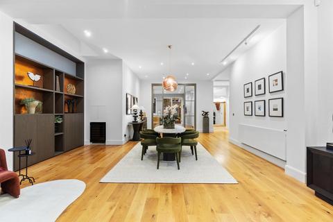 3 bedroom apartment for sale, Canfield Gardens, South Hampstead, London, NW6