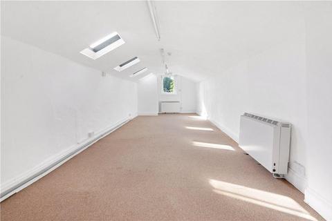 Office to rent, 2 High St Moreton In Marsh GL56 0AP
