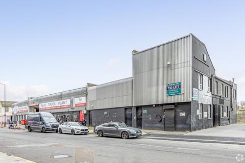 Garage to rent, 101-113 Scrubs Ln London NW10 6QU