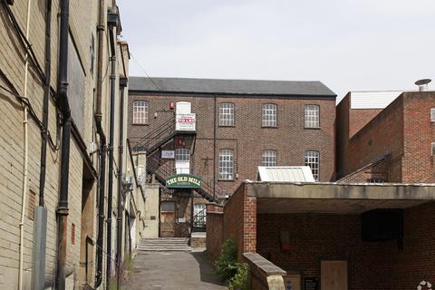 Office to rent, 45 London Rd East Grinstead RH19 1AW