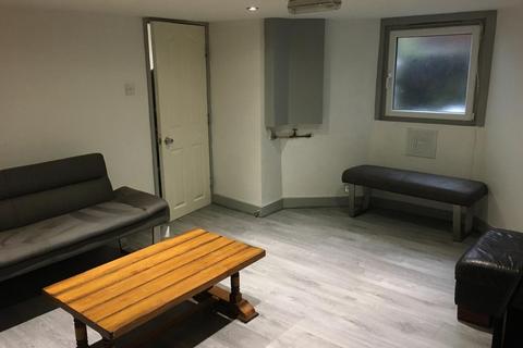 7 bedroom house to rent, Brunswick Road, Manchester, M20