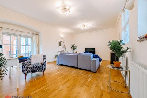 Lidgould Grove, Ruislip HA4