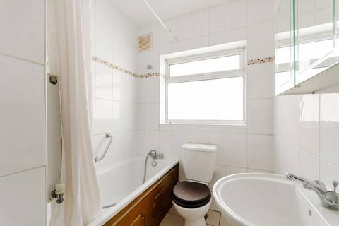 undefined, Tolworth Park Road, Surbiton, KT6