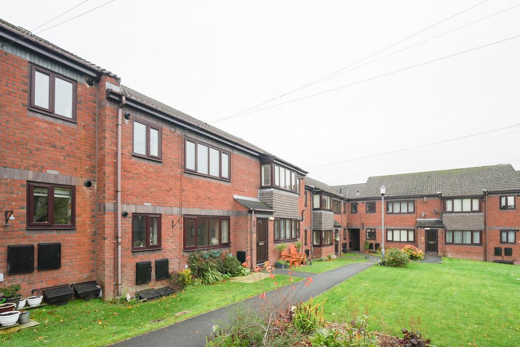 2 bedroom flat for sale