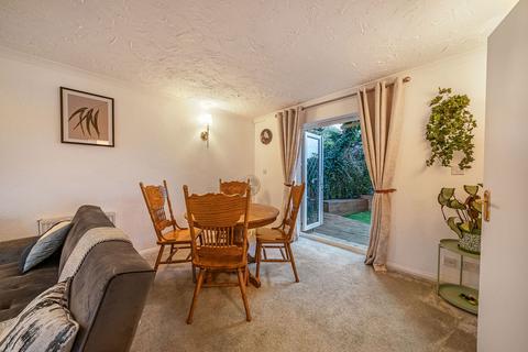 4 bedroom detached house for sale, Magpie Hall Lane, Bromley BR2
