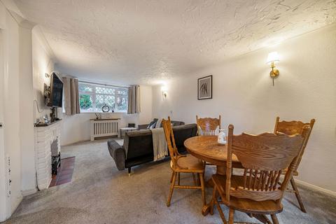 4 bedroom detached house for sale, Magpie Hall Lane, Bromley BR2