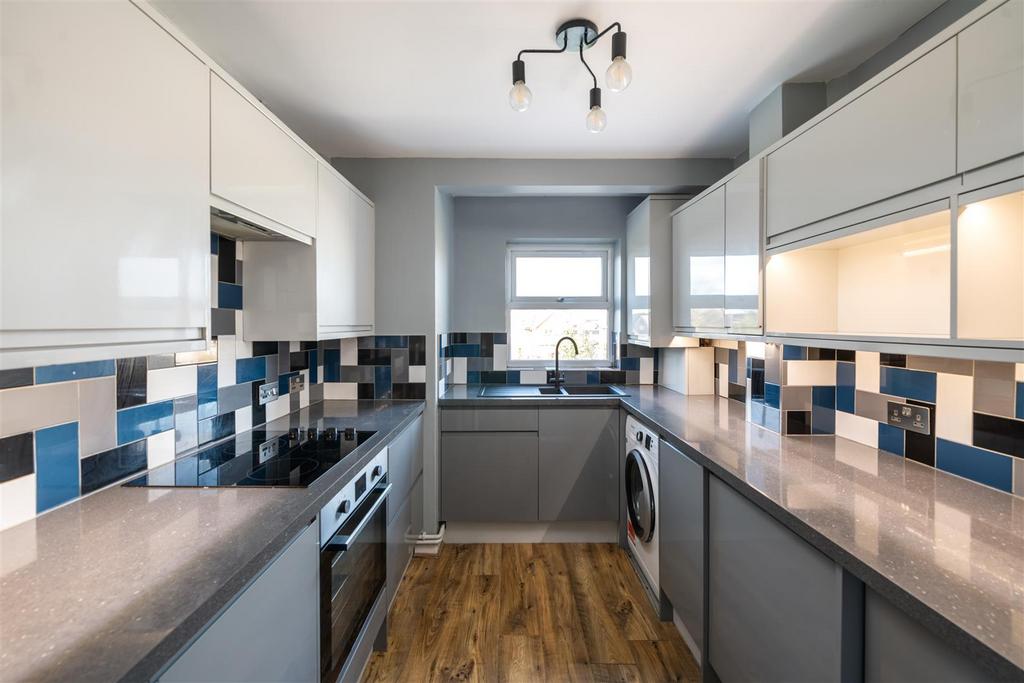 22 Lumley Court internals3.jpg