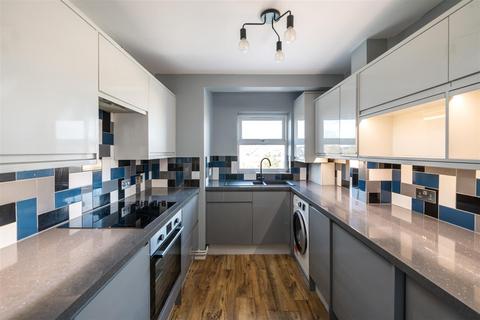 1 bedroom apartment for sale, Brighton Road, Horley