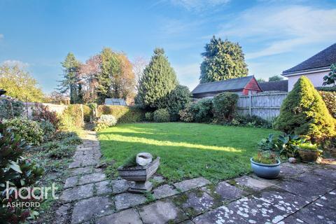 undefined, Warren Lane, Ashford