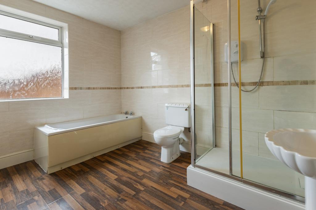 Upstairs bathroom