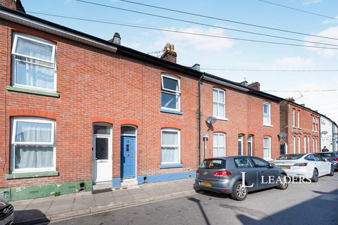 4 bedroom terraced house to rent, Harold Road, PO4