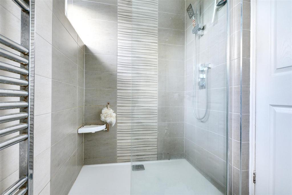 Shower Room 1.jpeg