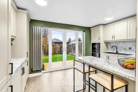 3 bedroom semi-detached house for sale, Orme Avenue, Alkrington, Manchester