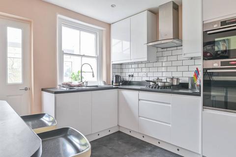 3 bedroom terraced house to rent, Manchester Road, E14, Isle Of Dogs, London, E14