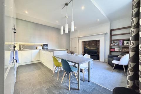 2 bedroom apartment to rent, Heworth Croft, York