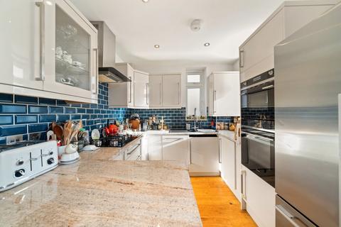 2 bedroom flat for sale, Ellesmere Road, Chiswick W4