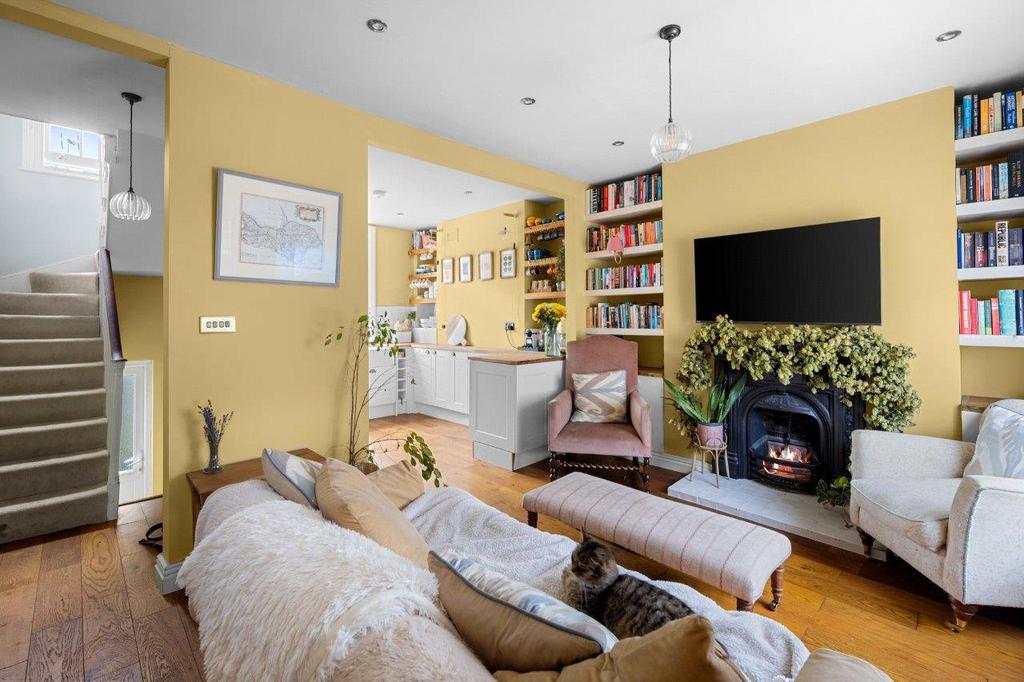 Living Room/Kitchen