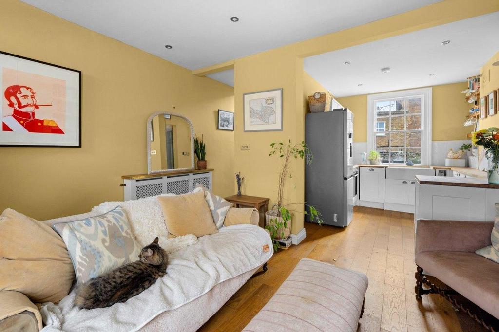 Living Room/Kitchen