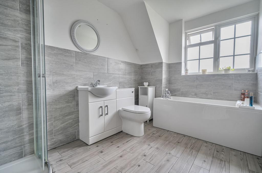 Family bathroom