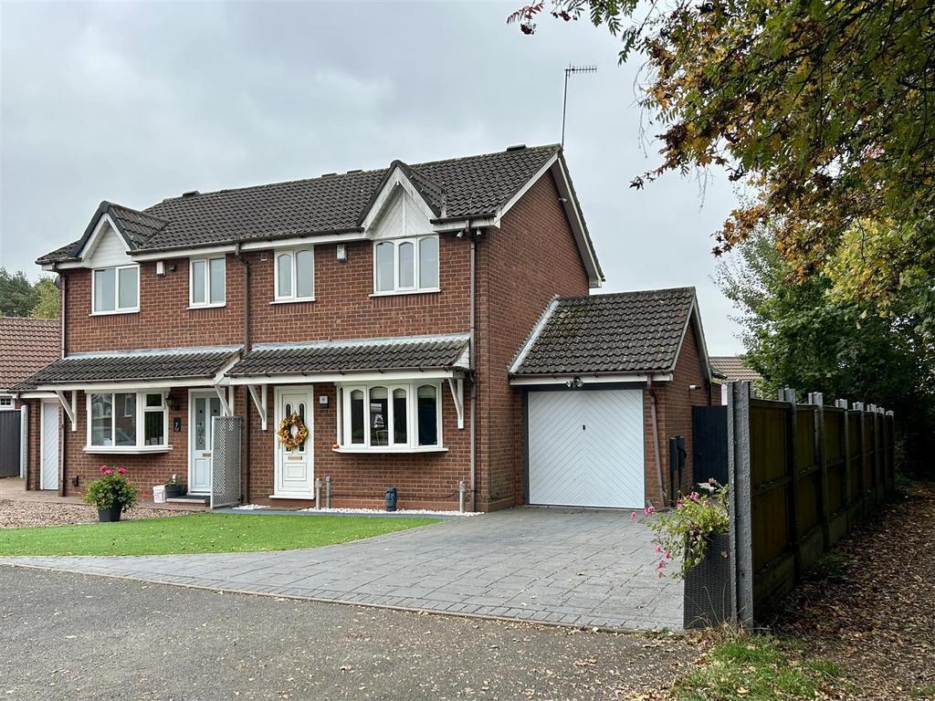 Bramble Close Cradley Heath 1.jpg