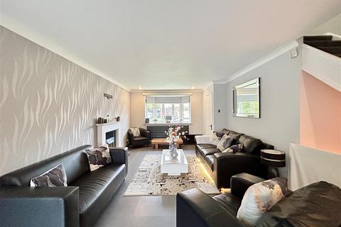 3 bedroom semi-detached house for sale, Bramble Close, Cradley Heath