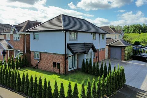 Nottingham Close, Woolston, WA1