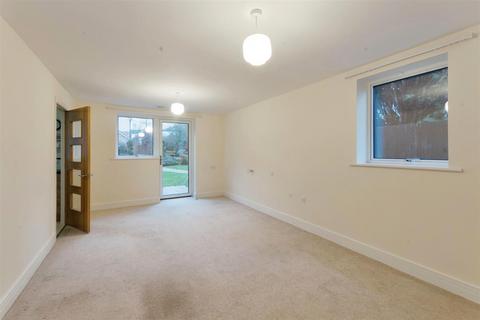 2 bedroom apartment for sale, 8 Westonia Court, 582-592 Wellingborough Road, Northampton