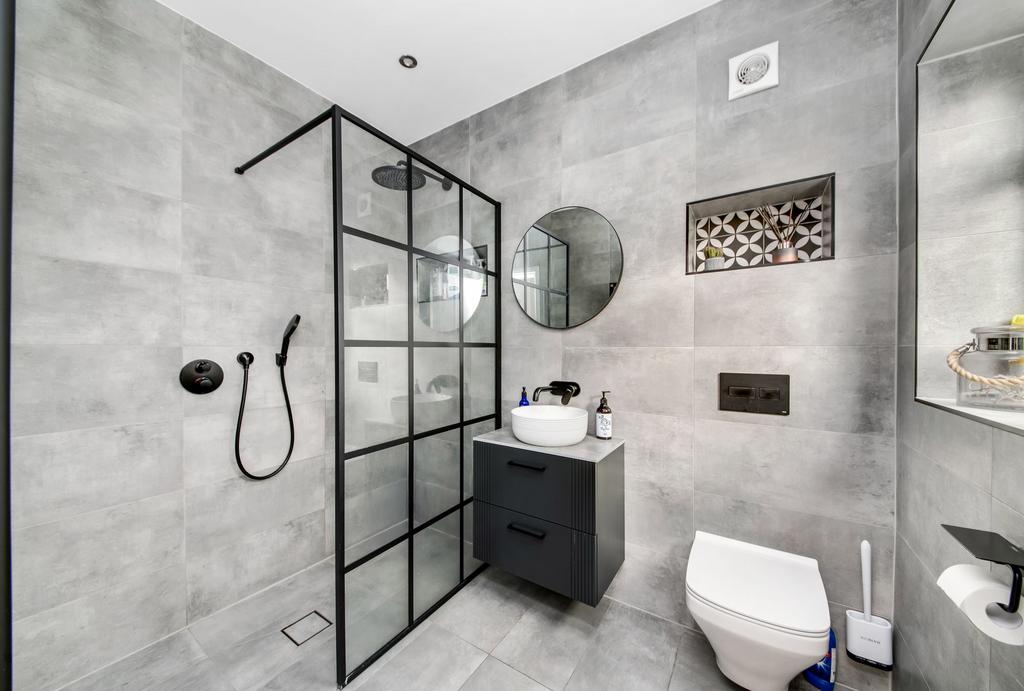 Downstairs shower room