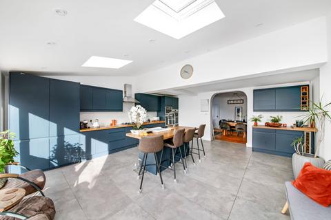 4 bedroom detached house for sale, Thorndale, Runtlings Lane, Ossett, WF5