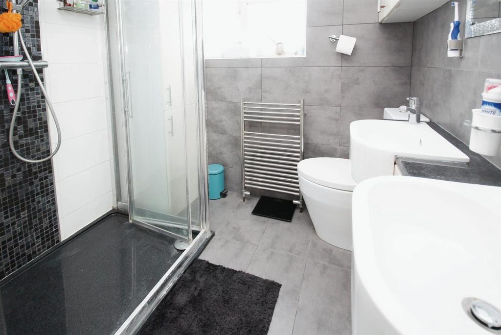 En suite shower room