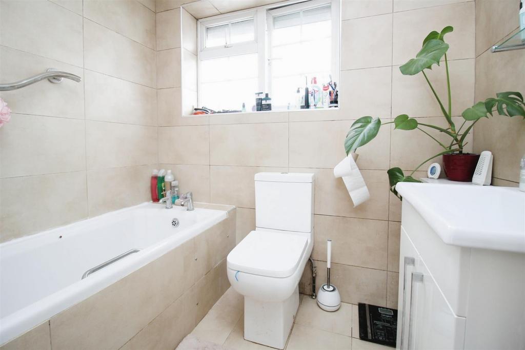 Family bathroom