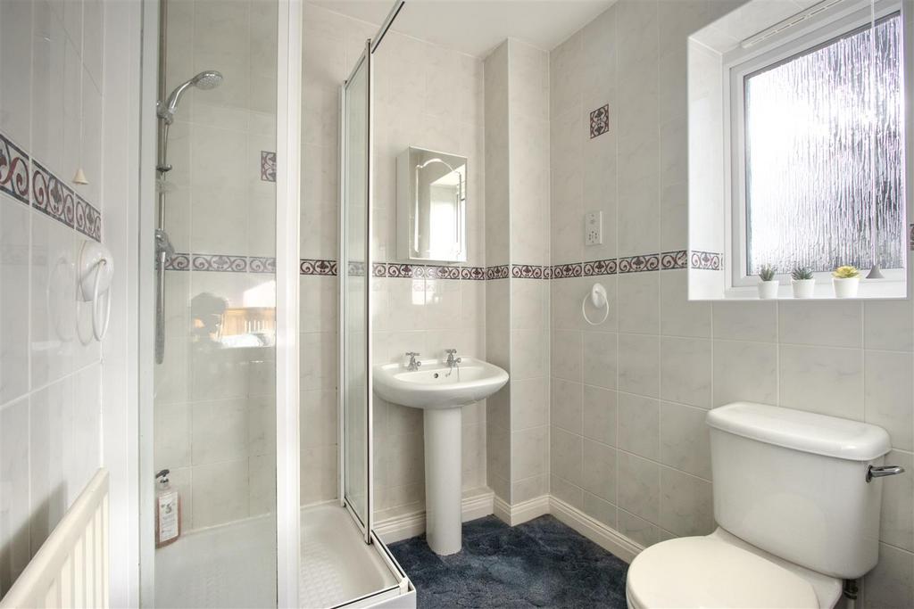 Bed 2 En Suite