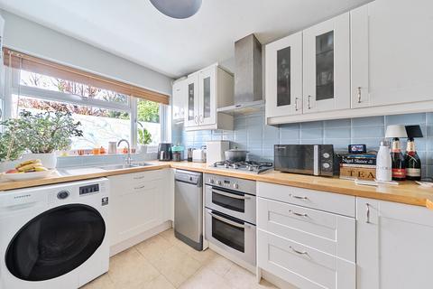 3 bedroom end of terrace house for sale, Westbury Close, Shepperton, TW17