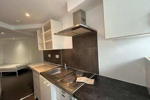 Studio to rent, Lime Tree Way, Chineham, Basingstoke