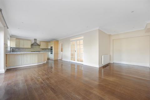 4 bedroom detached house for sale, Spring Lane, Watlington