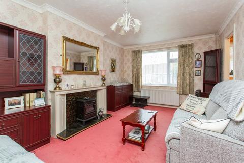 2 bedroom bungalow for sale, Barley Close, Herne Bay, Kent, CT6