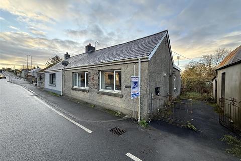 undefined, Drefach, Llanybydder