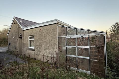 undefined, Drefach, Llanybydder