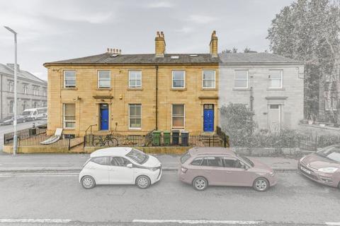 5 bedroom house of multiple occupation for sale, Portland Street, Huddersfield, West Yorkshire, HD1 5PL