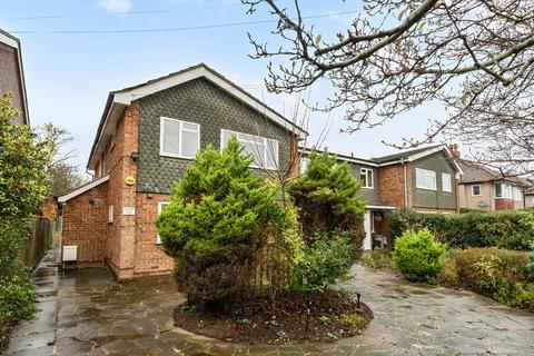 2 bedroom maisonette for sale, Hawes Lane, West Wickham, Kent, BR4